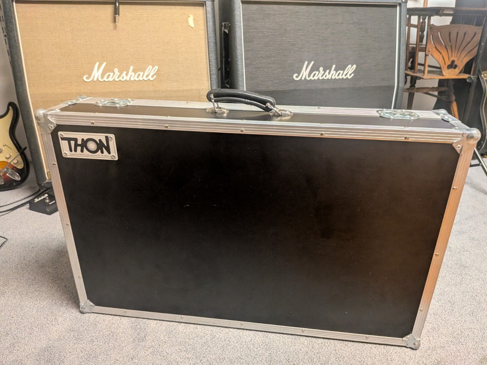 Thon flightcase pedalboard medium, Ophalen
