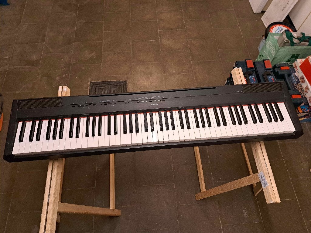 Piano Yamaha P115B pour pièces ou à réparer, Musique & Instruments, Pianos, Digital, Enlèvement, Utilisé, Piano