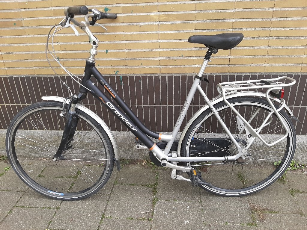 Damesfiets (7 versnellingen, merk: Grandeur), Fietsen en Brommers, Ophalen, Versnellingen