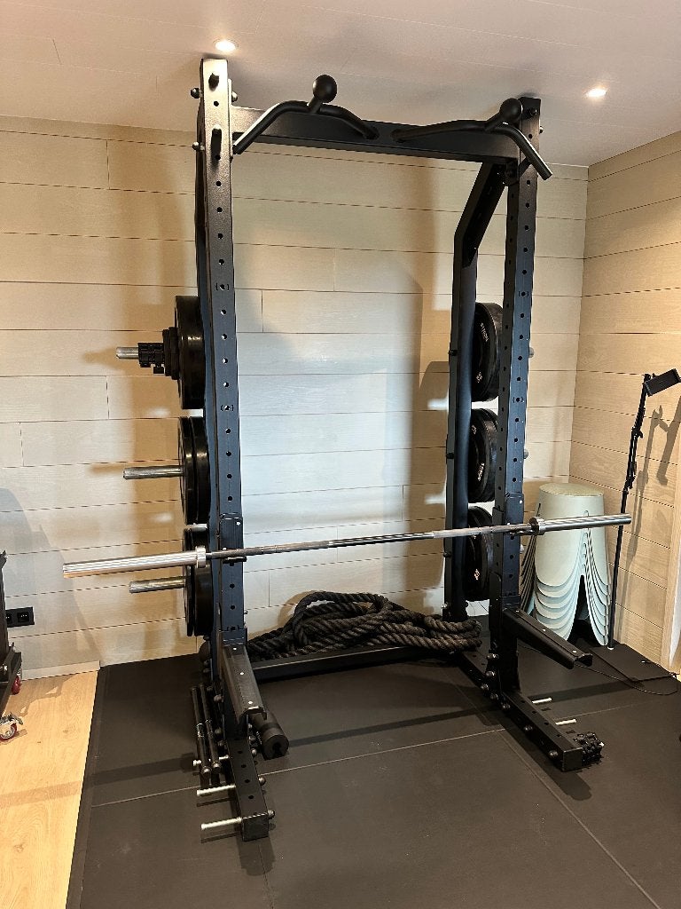 Half Rack STRIDE complet + barre olympique + poids, Sport en Fitness, Ophalen, Zo goed als nieuw, Benen, Oprekstang