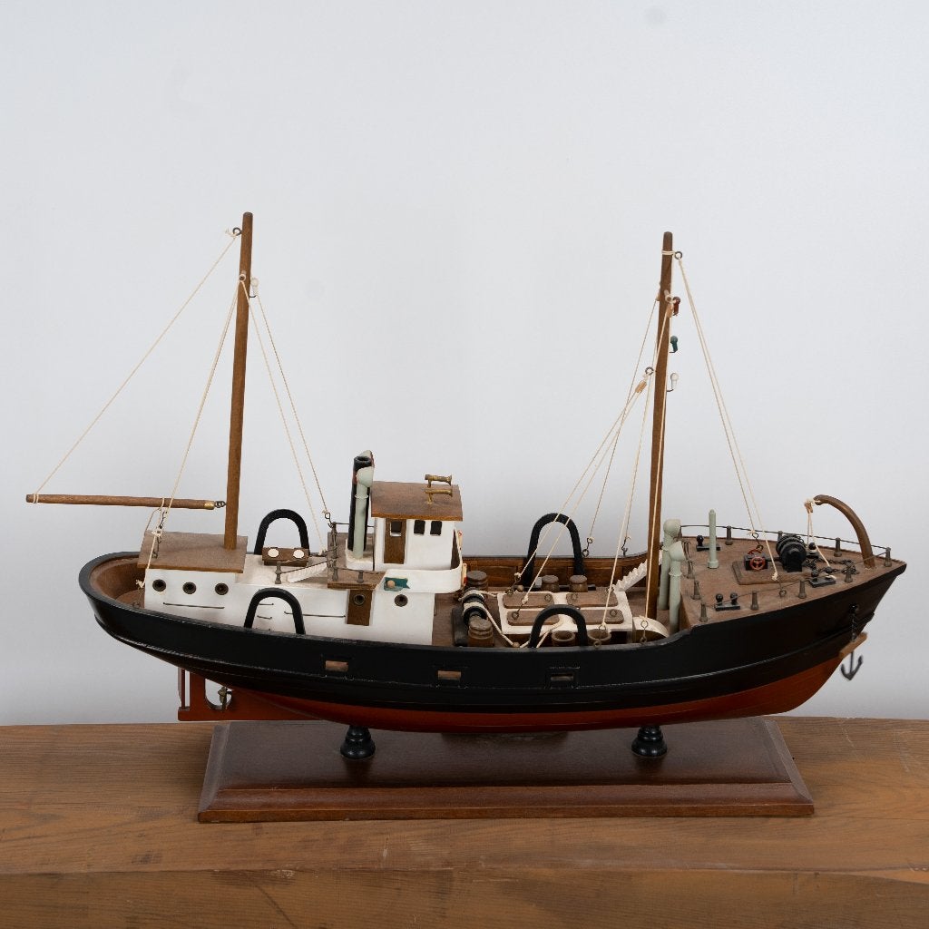 Decoratieve vintage vissersboot, Ophalen