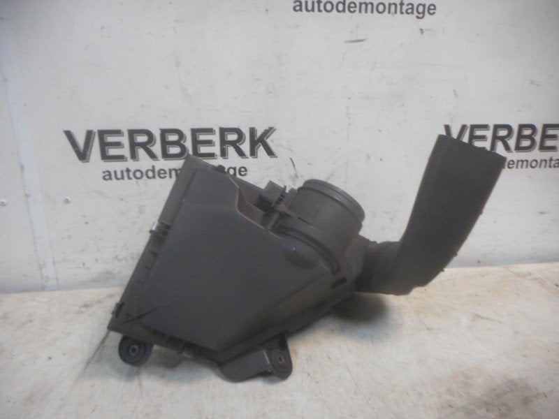 BOITIER FILTRE À AIR BMW 3 serie (E90) (12-2004/12-2011), Utilisé, BMW, Petuelring 130
80809  München, DE, Bayerische Motoren Werke AG