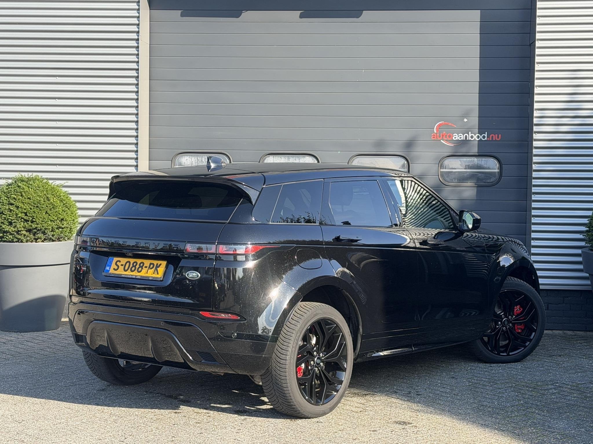 Land Rover Range Rover Evoque 1.5 P300e AWD R-Dynamic HSE, Autos, Achat, Entreprise, Hybride rechargeable, Noir