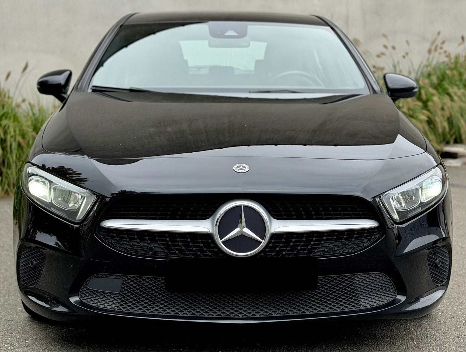 Mercedes A180 benzine euro6d Automaat/2020/Navi/Led.., Auto's, Mercedes-Benz, 4 cilinders, Leder en Stof, Zwart, 1365 kg