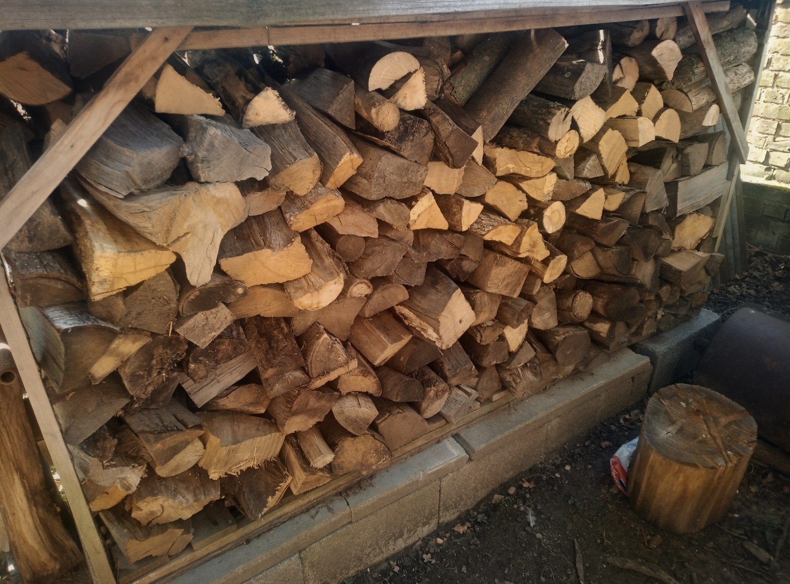 1,5 stères de bois bien sec + de 3 ans entre 25 et 30 cm, Moins de 3 m³, Enlèvement, Frêne, Bûches