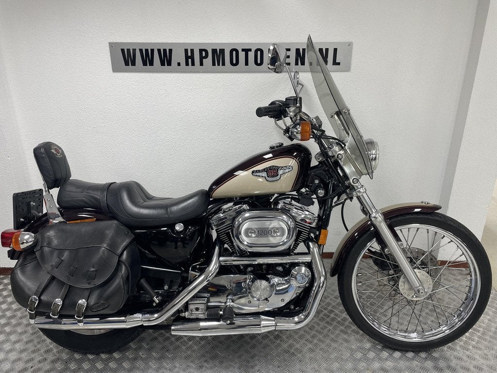 Harley-Davidson XLH 1200 C CUSTOM SPORTSTER 95 YEARS ANNIVER, Motos, Laan van Vredenoord 33
2289 DA  Rijswijk, NL, Plus de 35 kW