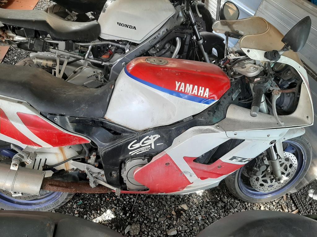 Yamaha Fzr, Motos, Entreprise