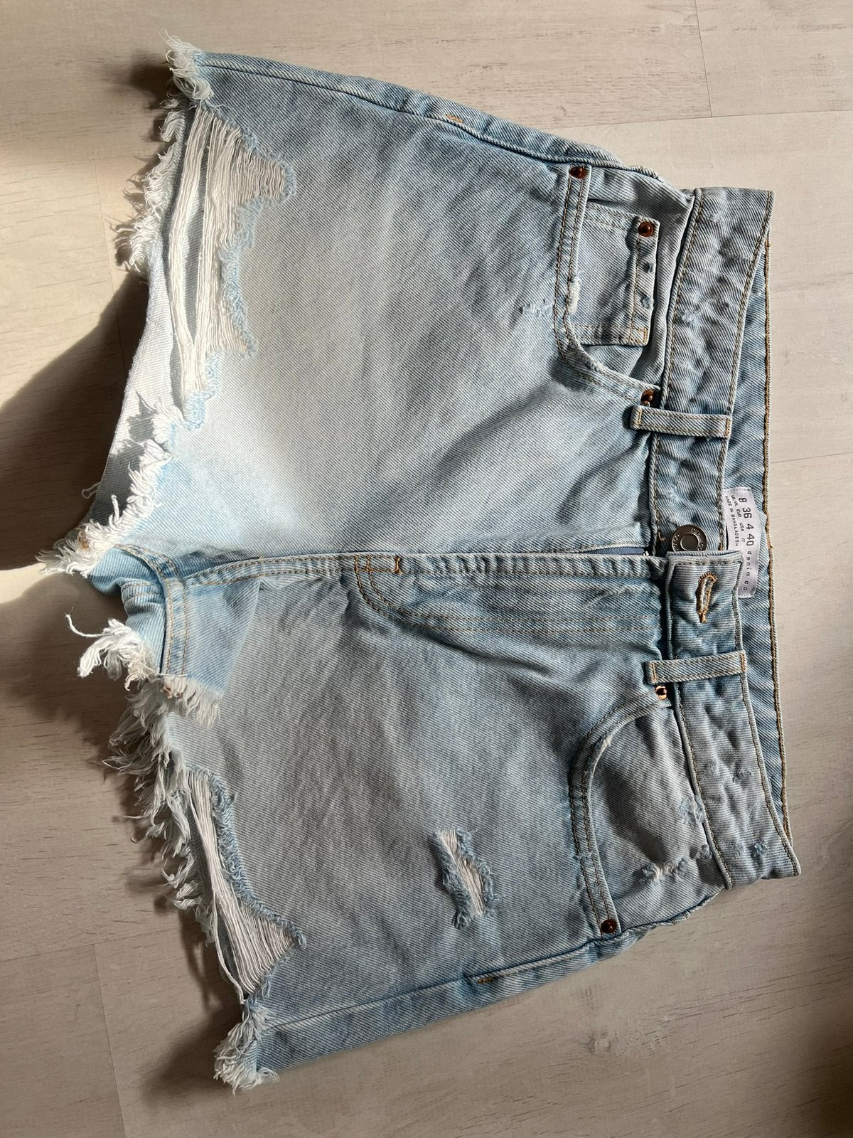 Set van 4 shorts - 1 rok, Kleding | Dames, Spijkerbroeken en Jeans, Ophalen of Verzenden, Zo goed als nieuw, W28 - W29 (confectie 36)
