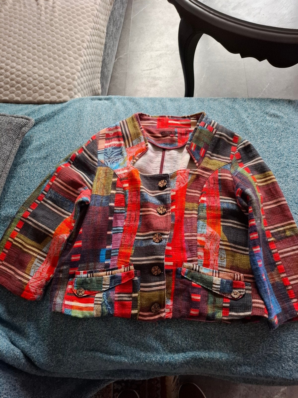 Veste courte multicolors taille 44, Vêtements | Femmes, Enlèvement ou Envoi, Comme neuf, Taille 42/44 (L), Multicolore
