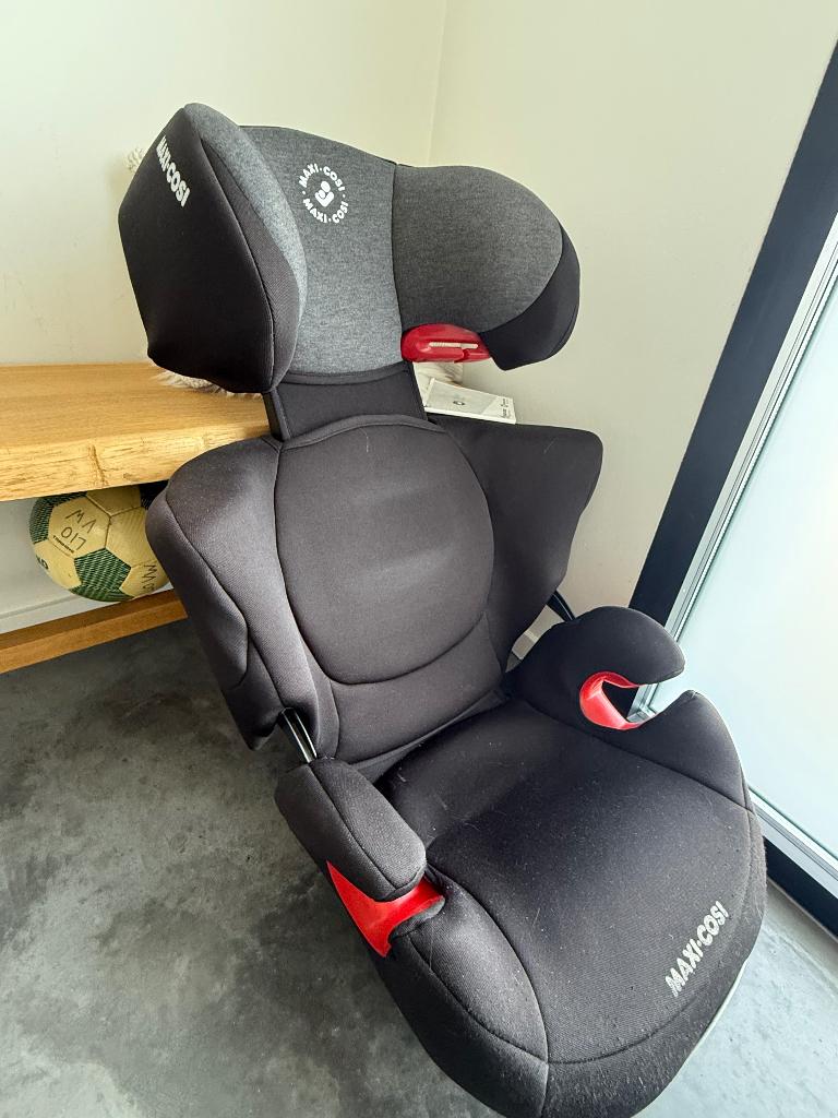 Autostoel zwart maxi cosi, Kinderen en Baby's, Autostoeltjes, Ophalen, Zo goed als nieuw, Maxi-Cosi, Autogordel