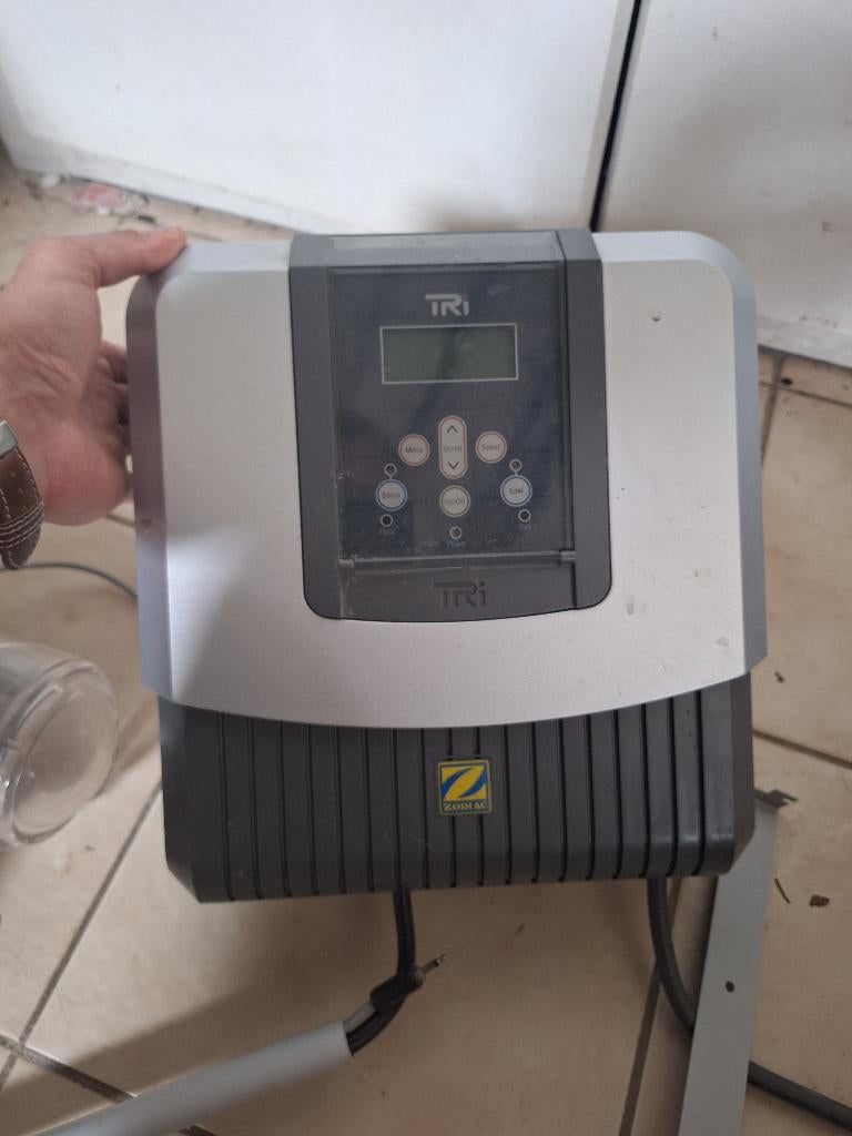 Zodiac TRi Electrolyse Systeem (2012) voor zwembad, Ophalen, Zo goed als nieuw, Reinigingsmiddel