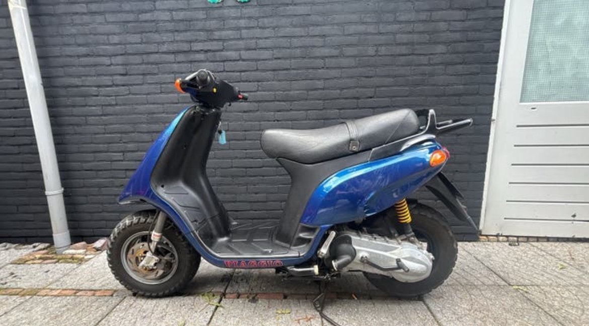 Piaggio typhoon 125cc 2 takt, Fietsen en Brommers, Scooters | Piaggio, Zo goed als nieuw, Overige modellen, Klasse B (45 km/u)