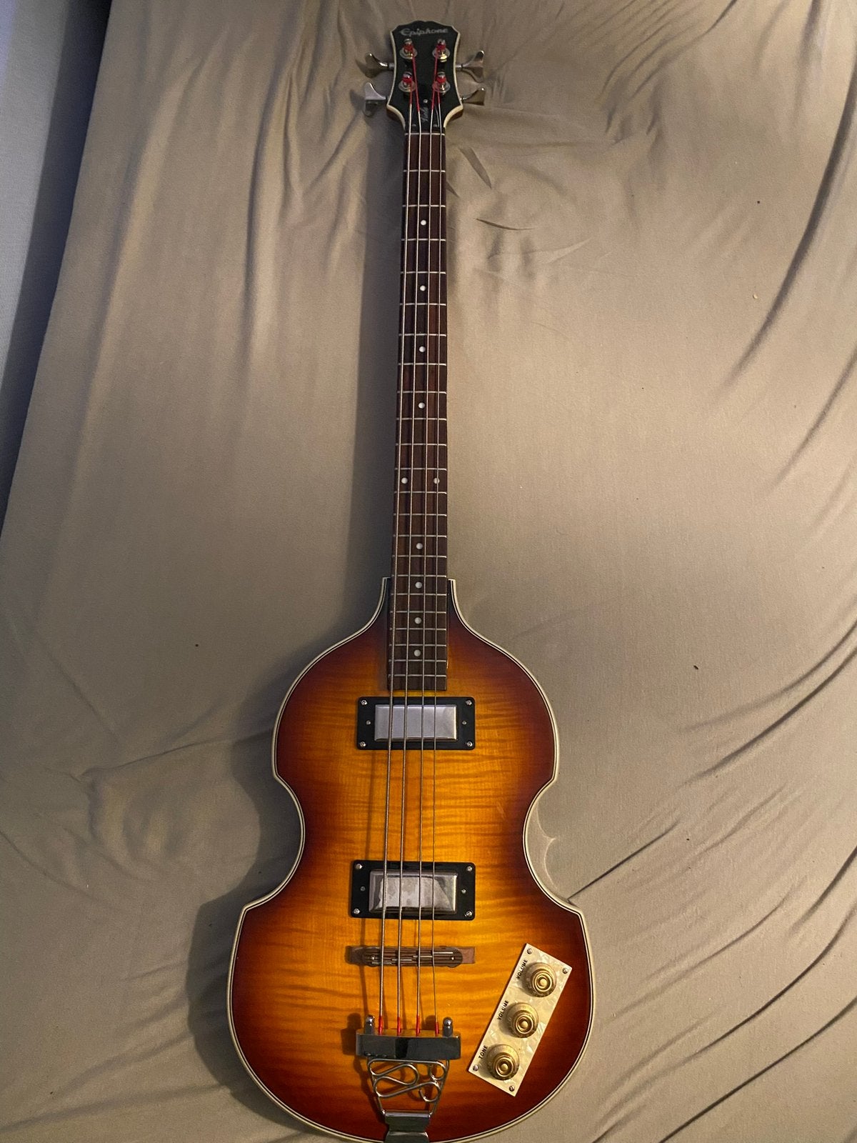 Epiphone viola bass, Ophalen, Zo goed als nieuw
