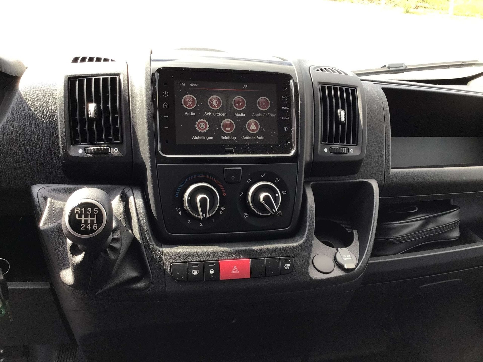 Opel Movano l3h2 140pk 2023 10km full/option 26950e +btw, Auto's, Stof, Gebruikt, 1 kW, Zwart