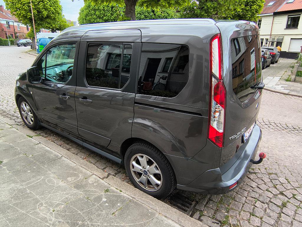ford tourneo Conect diesel, Auto's, Ford, Voorwielaandrijving, Euro 6, 5 deurs, Particulier