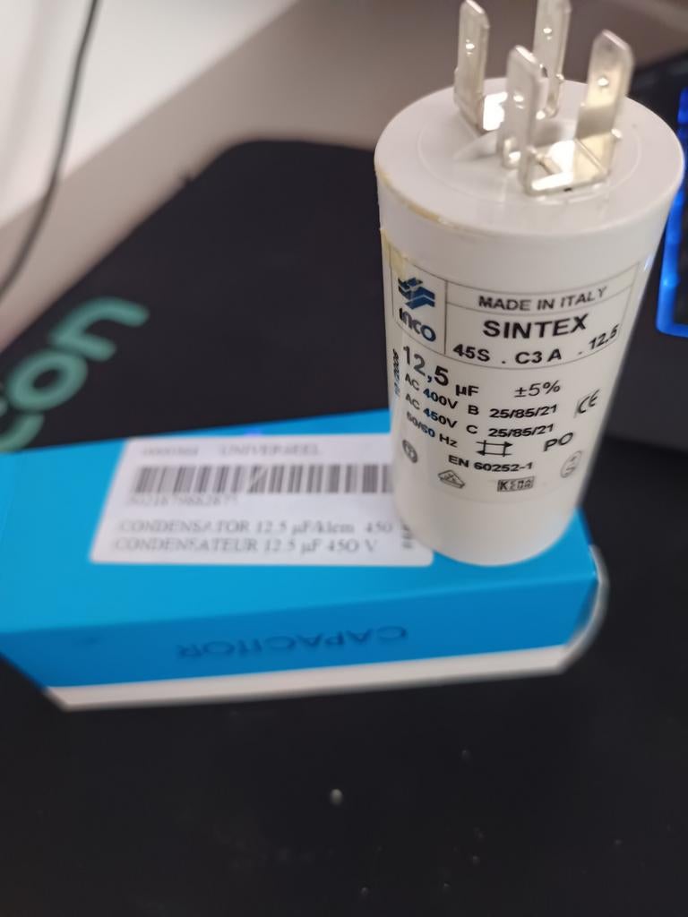 Condensator-Capacitator sintex 450V., Elektronische apparatuur, Ophalen of Verzenden, Nieuw