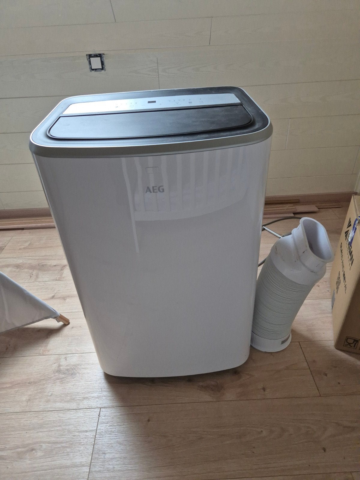 Mobiele airco AEG AXP35U538CW, Enlèvement, Comme neuf, Climatiseur mobile