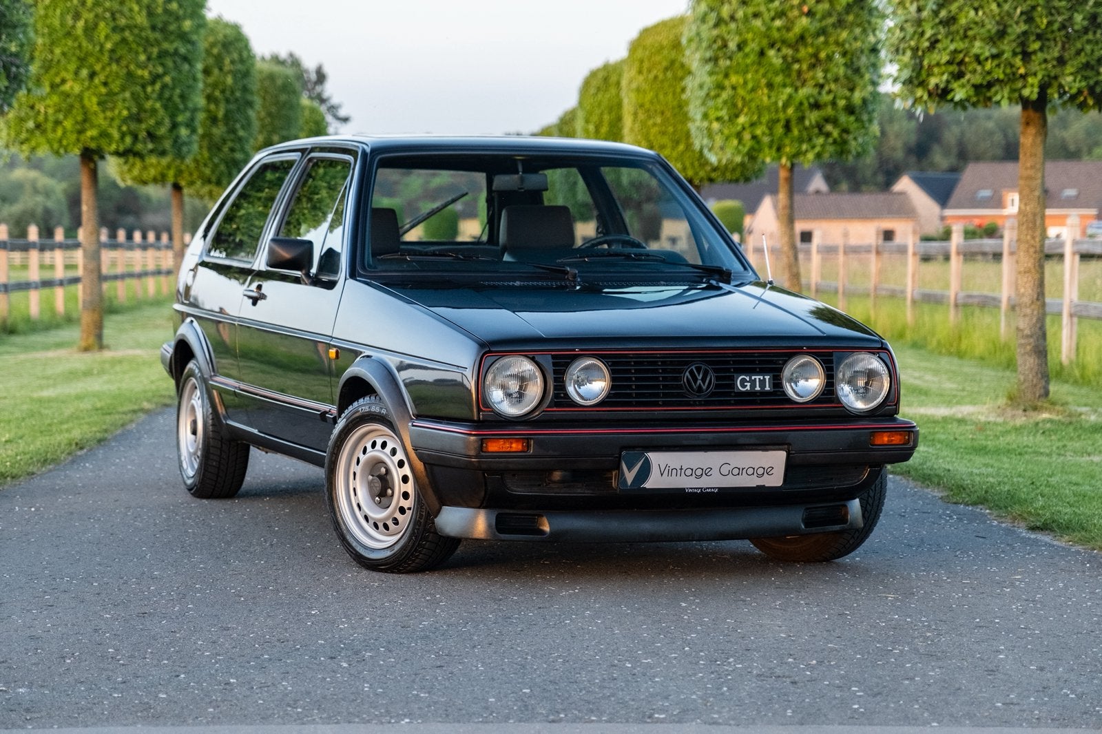 Volkswagen Golf GTi - 1986, Auto's, Volkswagen, Voorwielaandrijving, Stof, 4 cilinders, Zwart