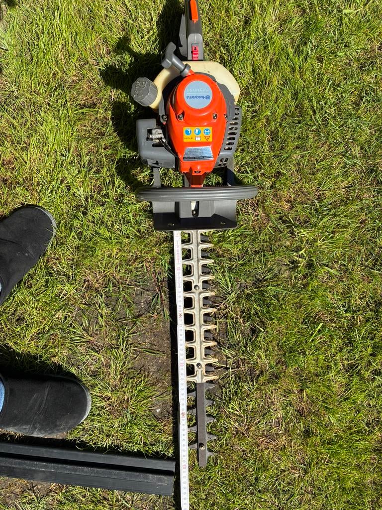 Husqvarna heggenschaar, Ophalen, Zo goed als nieuw, Benzine