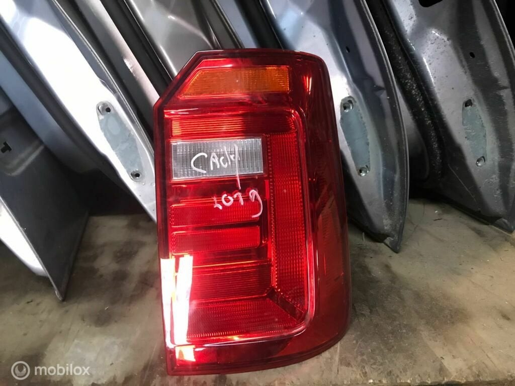 Volkswagen Caddy Bestel IV ('15-'20) Achterlicht rechts, Gebruikt, Volkswagen, Ophalen of Verzenden, Volkswagen