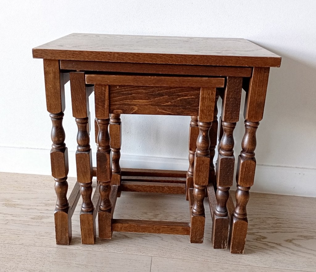 Wooden nesting tables set of 3, Ophalen