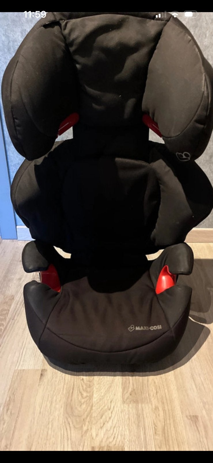 Maxi Cosi rouge XP, Enfants & Bébés, Dossier amovible, Ceinture de sécurité, Comme neuf, 9 à 36 kg