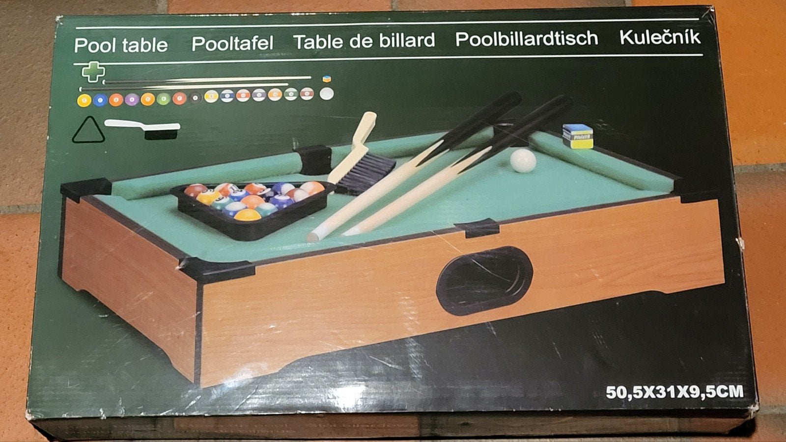 Mini table de billard de table

Comme neuf, mais sans la br, Sports & Fitness, Enlèvement, Comme neuf, Table de billard