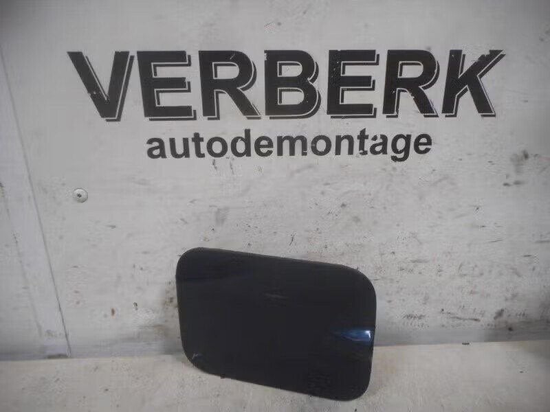 TANKKLEP Audi 100 (C3) Sedan 2.1 E (WC) (01-1982/07-1991), Gebruikt, Deur, Auto-Union-Straße 1, 85057 Ingolstadt, DE, Info@audi.de
