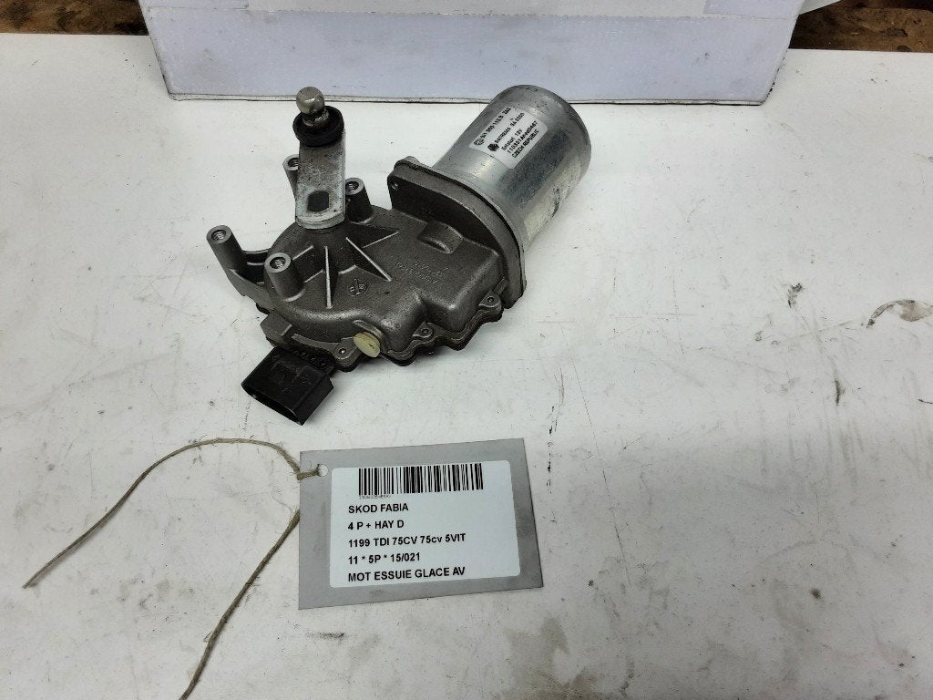 RUITENWISSERMOTOR VOOR Skoda Fabia II (5J) (5J1955113B), Auto-onderdelen, Gebruikt, Info@skoda-auto.de, Skoda, Max-Planck-Straße  3-5
64331  Weiterstadt, DE