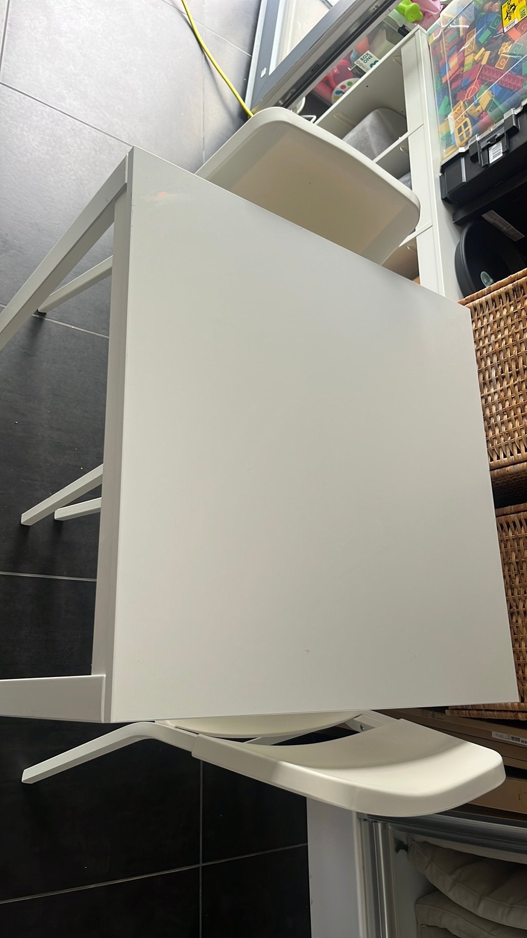Tafel en twee stoelen ikea, Ophalen, Overige materialen, Vierkant, Zo goed als nieuw
