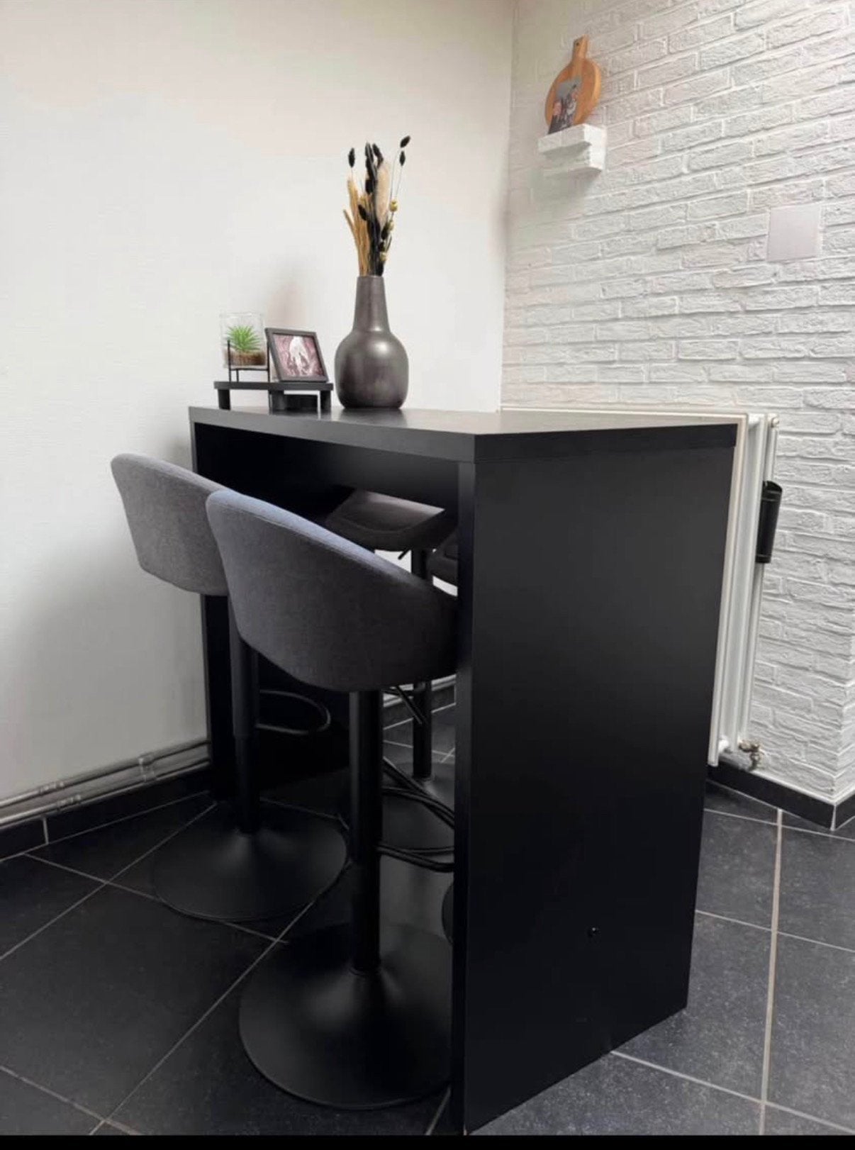 Bar tafel met 4 barstoelen, Ophalen, Zo goed als nieuw