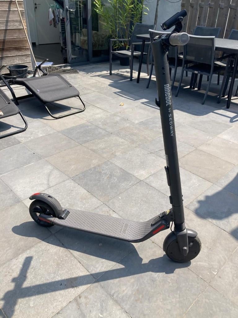 Segway Ninebot Kickscooter Elektrische Step ES4, Fietsen en Brommers, Steps, Gebruikt, Elektrische step (E-scooter), Ophalen