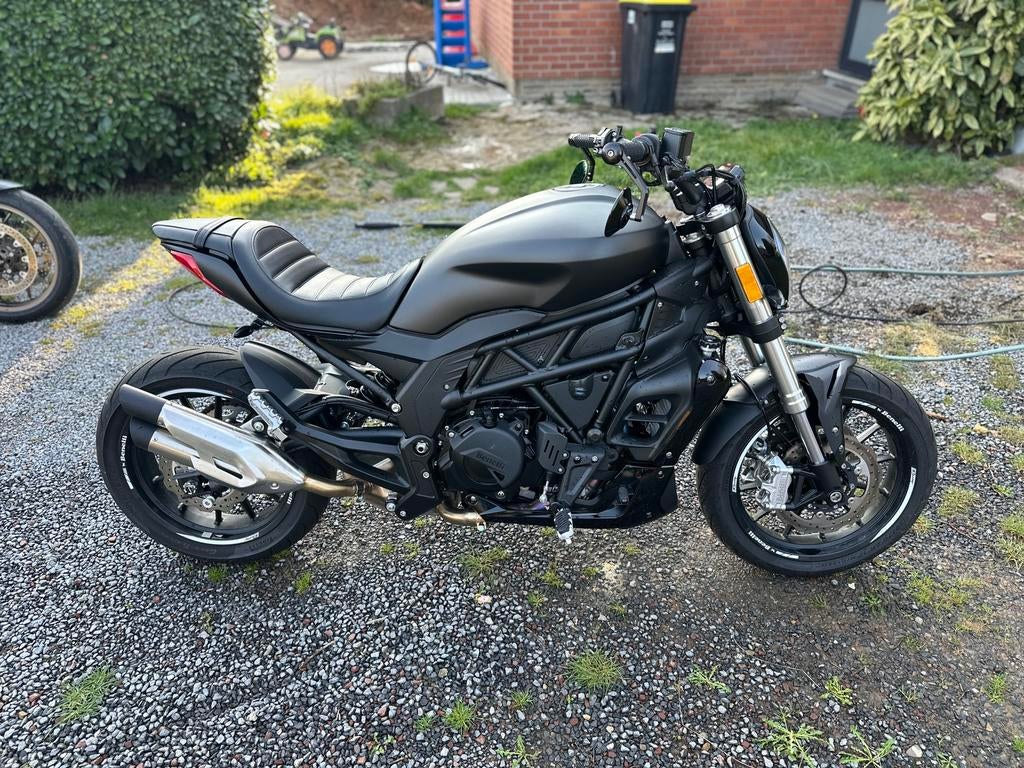 Benelli 502C, Motos, Plus de 35 kW, 2 cylindres, Particulier, Autre