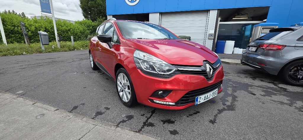 renault clio zen benzine met navie 107000 km, Auto's, Stof, 4 cilinders, 5 deurs, 117 g/km