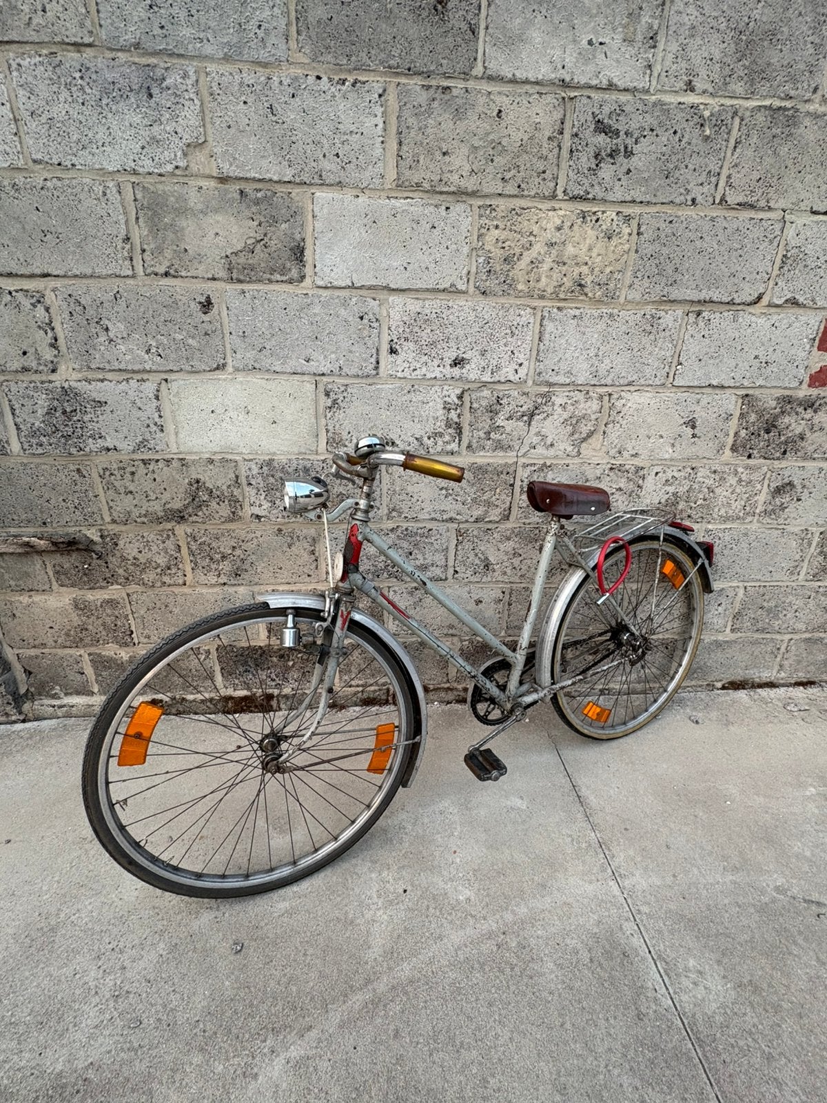 Oude Damesfiets , studentenfiets, Ophalen, Gebruikt
