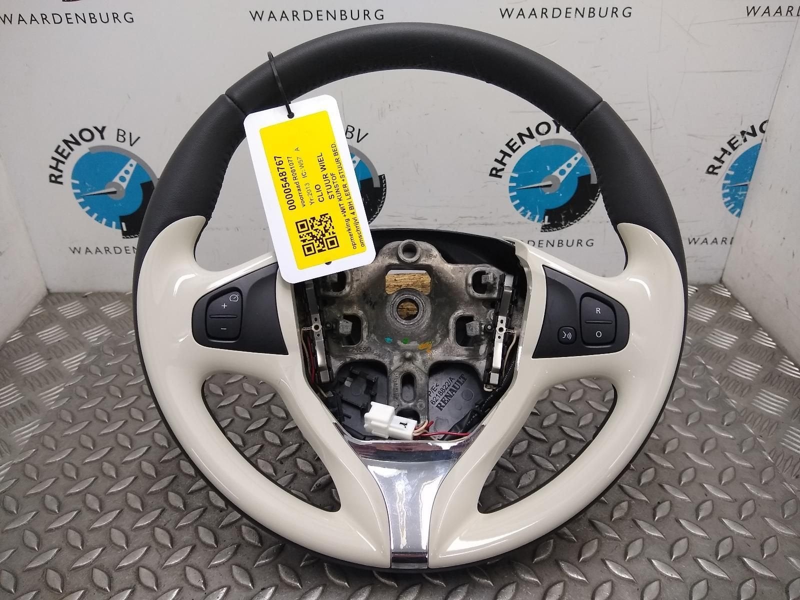 Stuurwiel Clio 4 van fabrieksauto, Autos : Pièces & Accessoires, Renault, -, Stiba membre, Utilisé