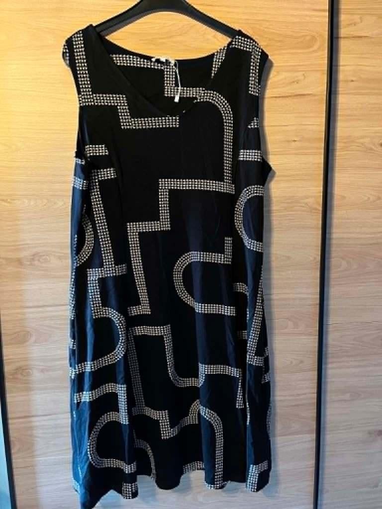 kleed paprika maat 4 =50 zwart wit nooit gedragen, Kleding | Dames, Grote Maten, Nieuw, Ophalen of Verzenden, Paprika, Wit