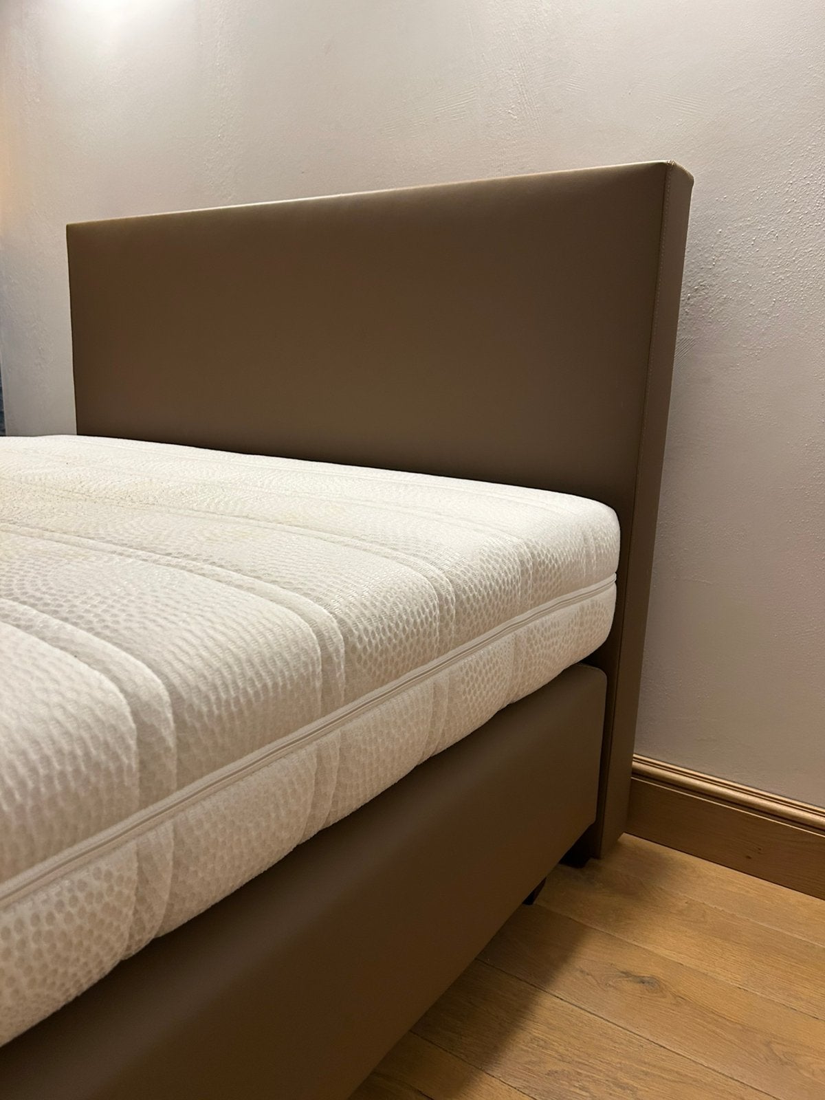 Velda Boxspring met Premium HR Matras REST – 140 x 200 cm, Huis en Inrichting, Slaapkamer | Boxsprings, Ophalen, Bruin, Zo goed als nieuw