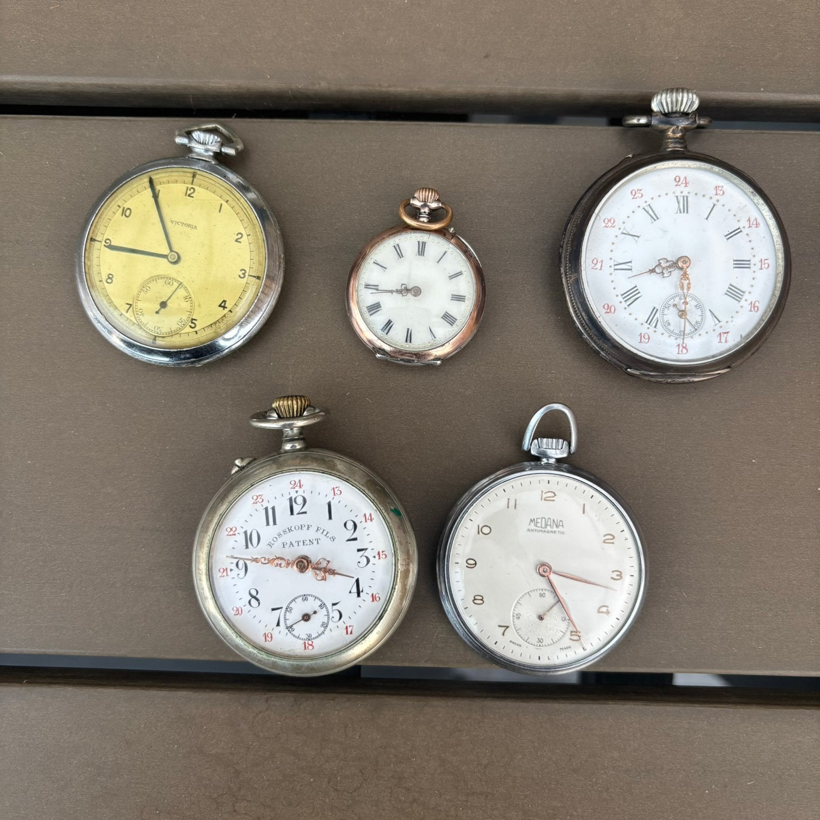 5 zakhorloges, Ophalen