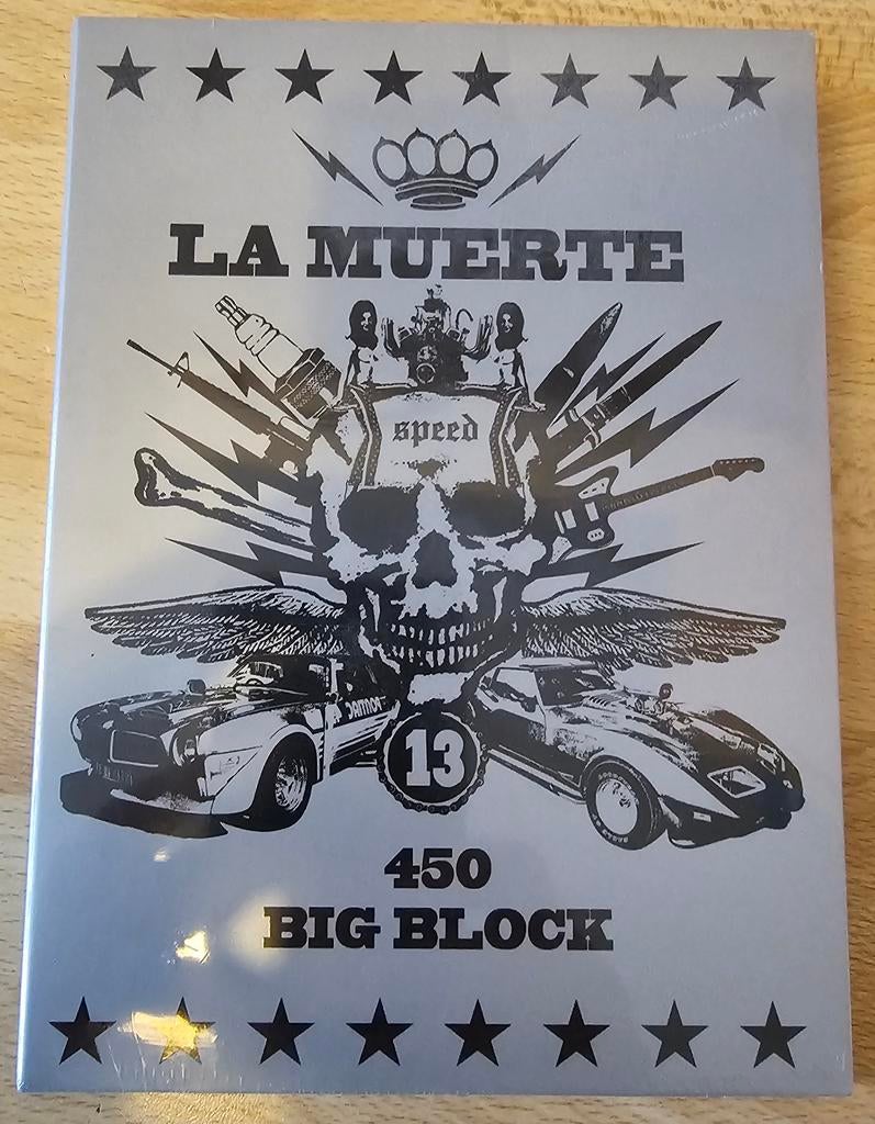 La Muerte - 450 DVD Big Block, Enlèvement