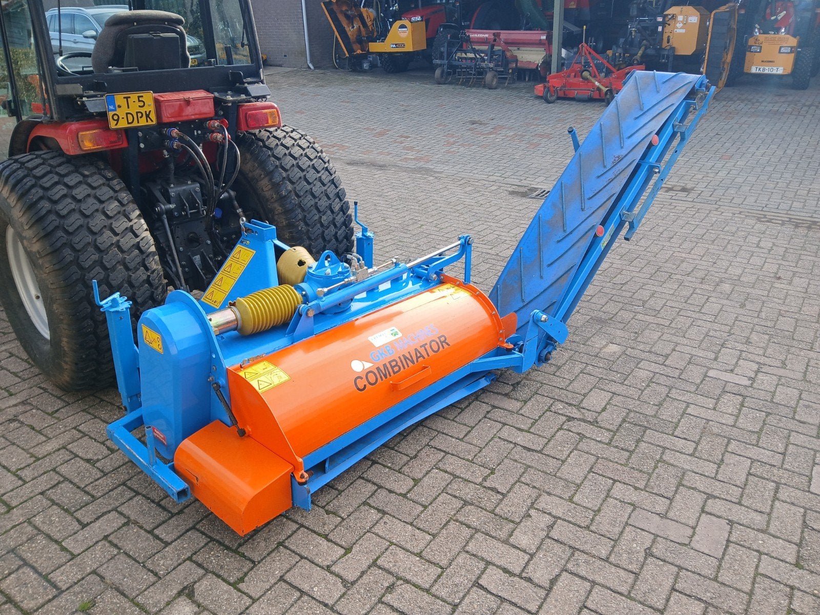 fieldtopmaker toplaagfrees, Ophalen