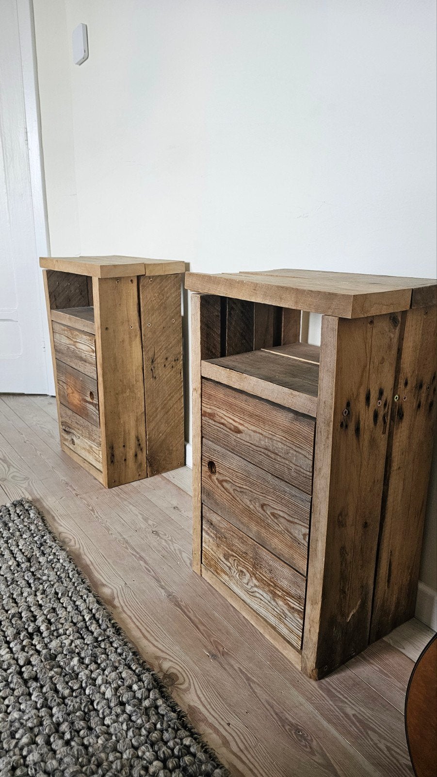 Nachtkastjes hout, Ophalen