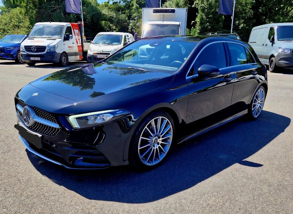 Mercedes-Benz A180 Amg Pack Led / Navi / Linass / Dodehoek, Autos, Classe A, Achat, Euro 6, Noir