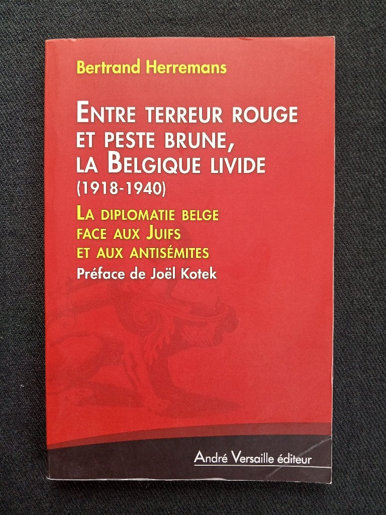 Tussen de Rode Terreur en de Bruine Plaag, Livid Belgium, Ophalen of Verzenden, Bertrand Herremans, Tweede Wereldoorlog, Gelezen