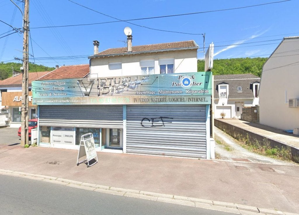 Ensemble immobilier de 241 m2, Immo, Étranger, Ville, Maison d'habitation, 224 m², France