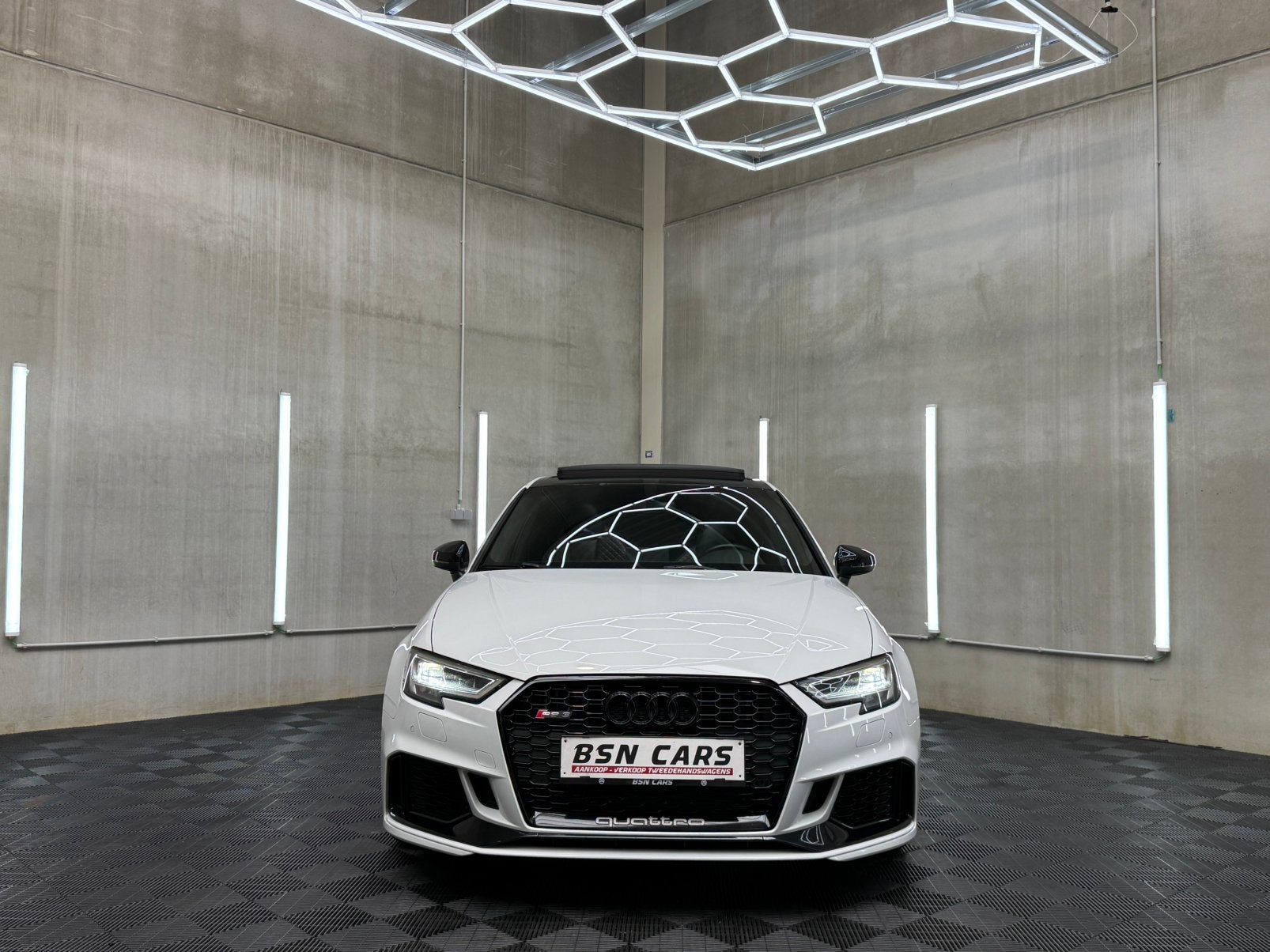 AUDI RS3 DAZA/PANO/CAMERA/BANGOLUFSEN/CARPLAY/RSSEAT/GARANTI, Autos, Cuir, Essai à domicile, Achat, 2480 cm³