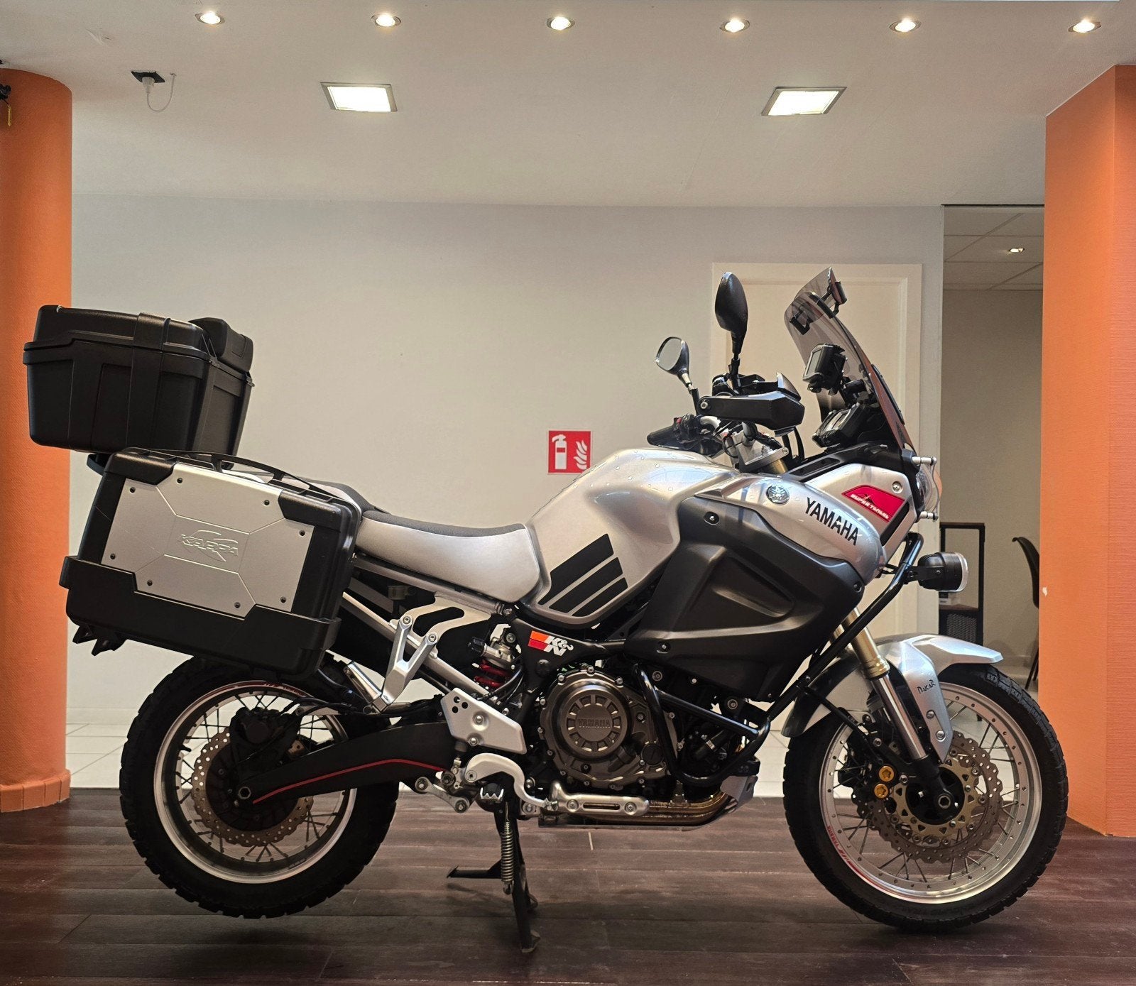 Yamaha Super Tenere 1200**2011**44.346km**Garantie, Motoren, Motoren | Yamaha, Bedrijf, ABS, Handvatverwarming, Ophalen
