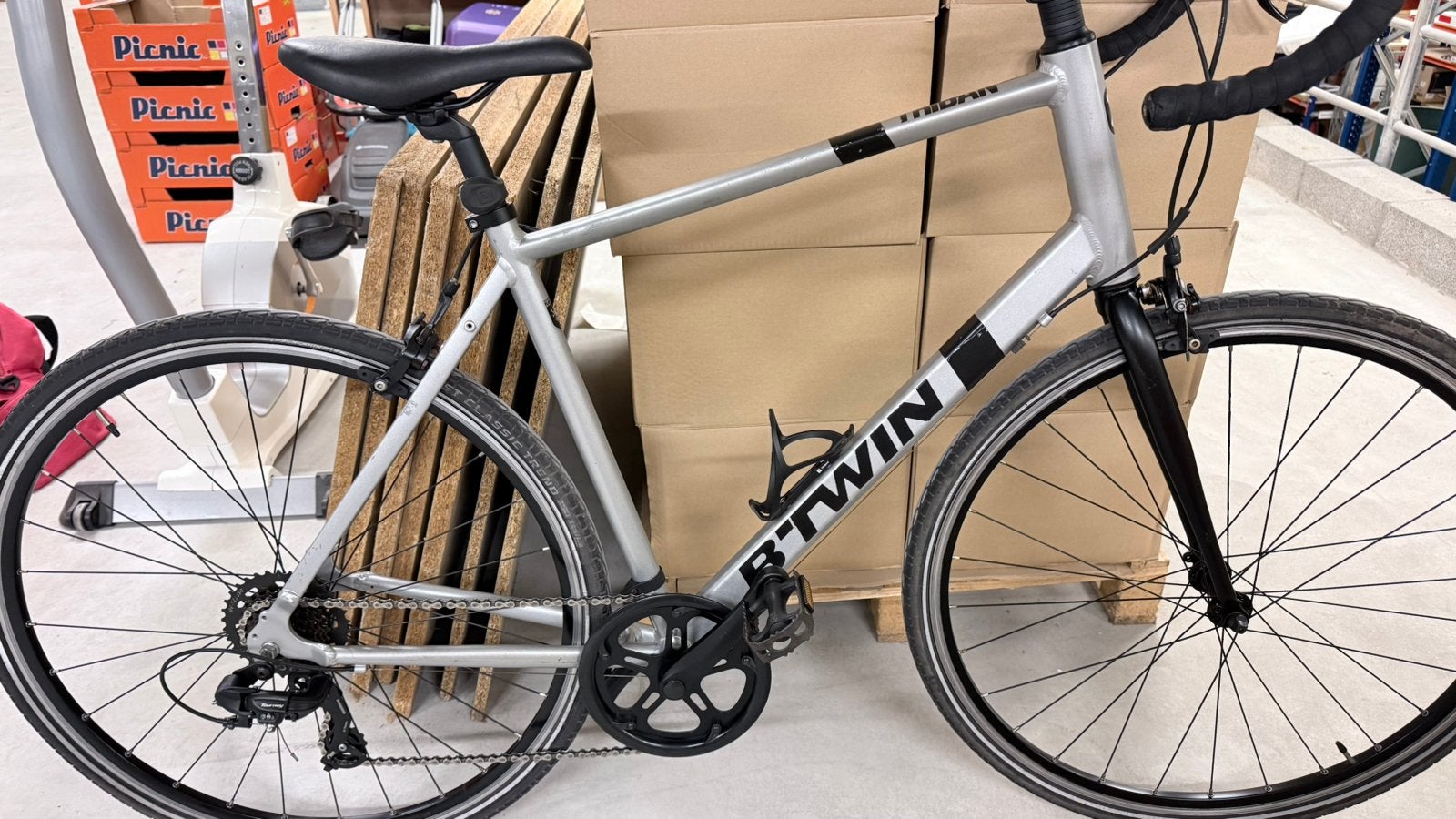B-Twin Triban 100 koersfiets, Ophalen, Zo goed als nieuw