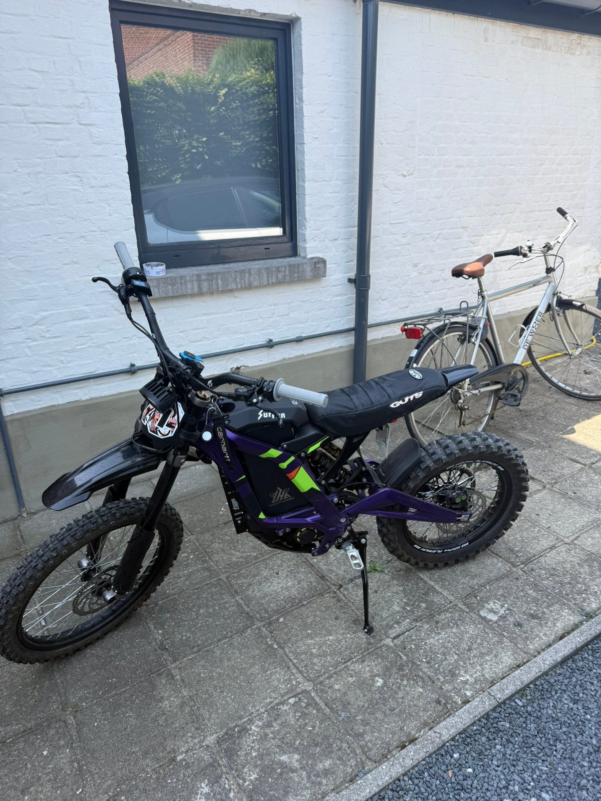 Upgraded surron lbx 24, Fietsen en Brommers, Ophalen, Zo goed als nieuw