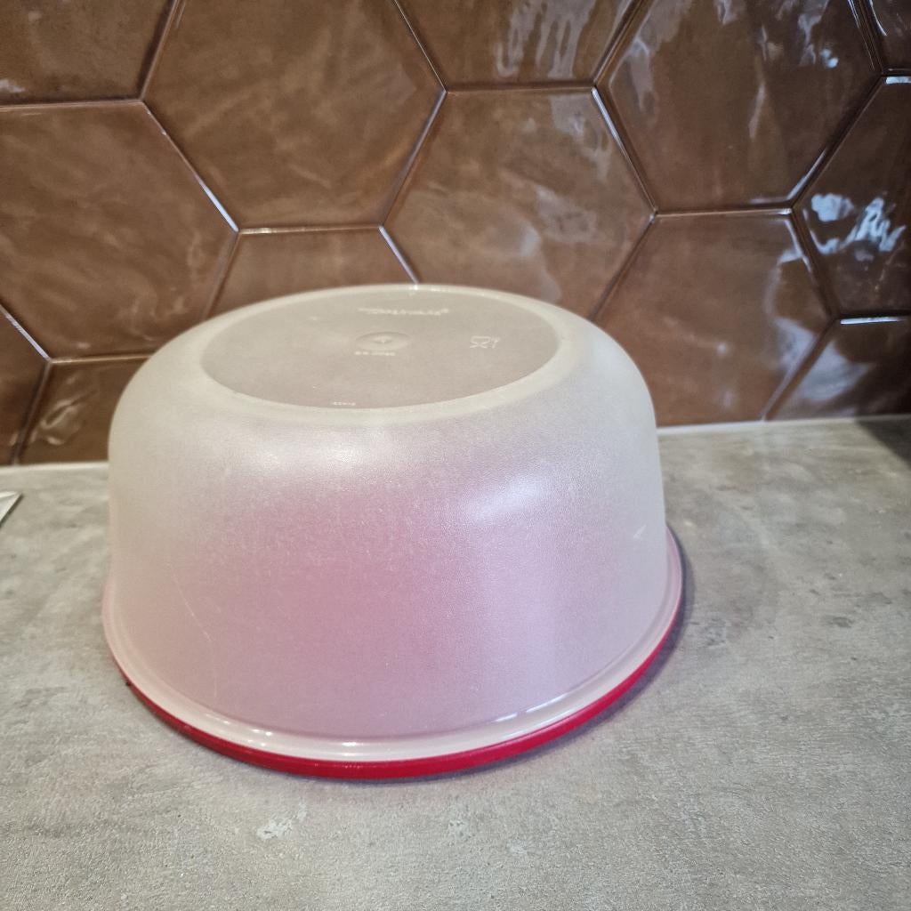 Vintage bewaarkom Tupperware, Huis en Inrichting, Ophalen of Verzenden, Zo goed als nieuw, Rood, Bus of Trommel